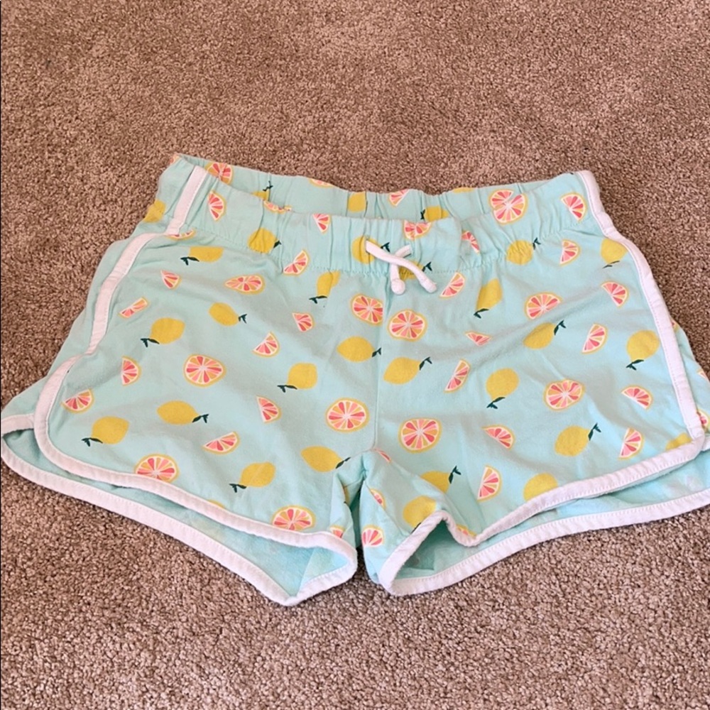 Old Navy cotton shorts with lemon print